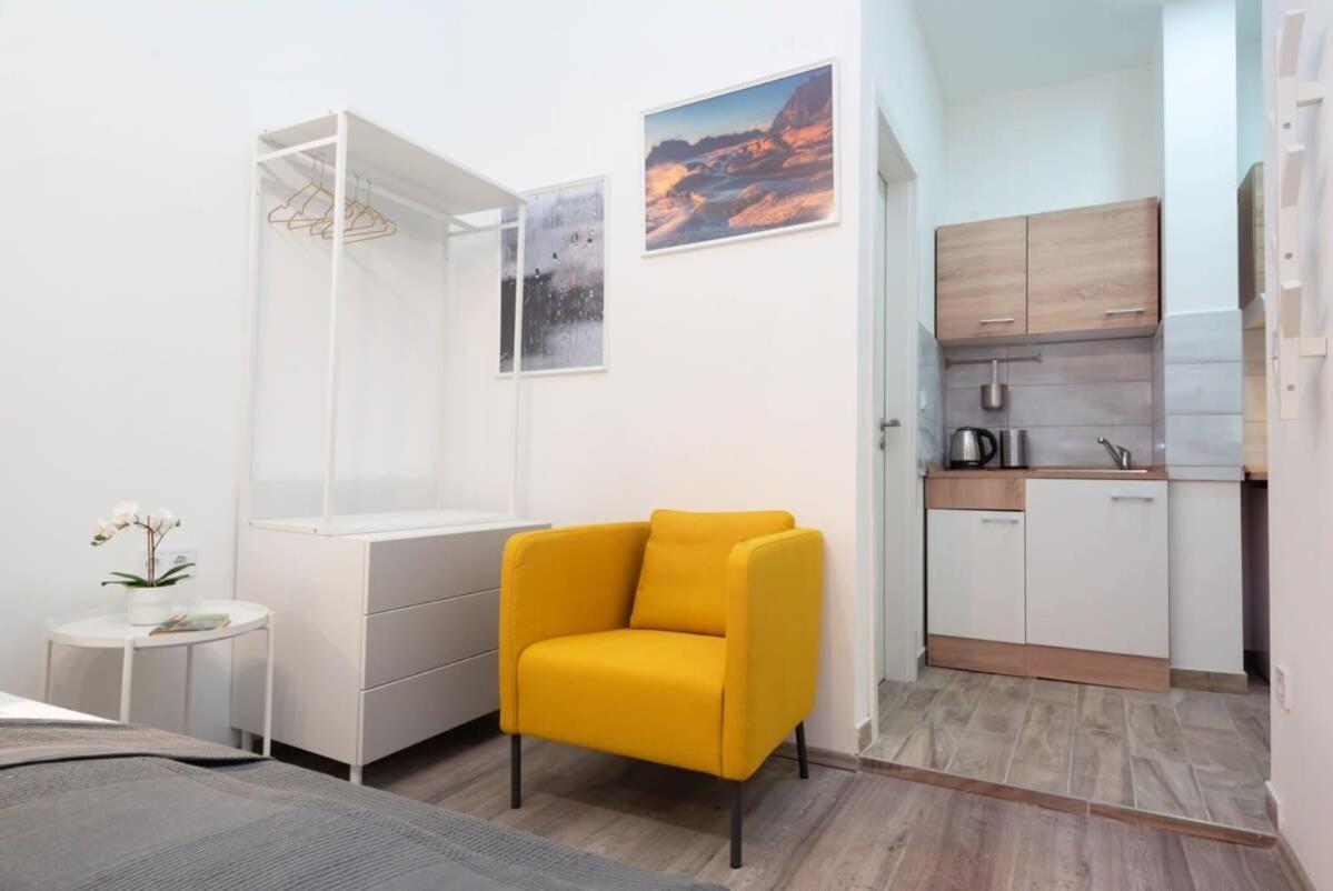Lejlighed Modern Stylish At Location