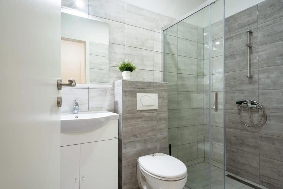 Modern Stylish At Location Lejlighed Budapest