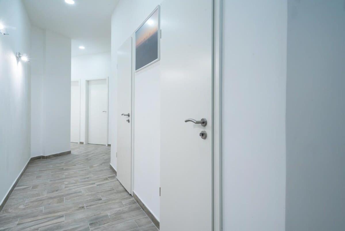 Modern Stylish At Location Apartamento