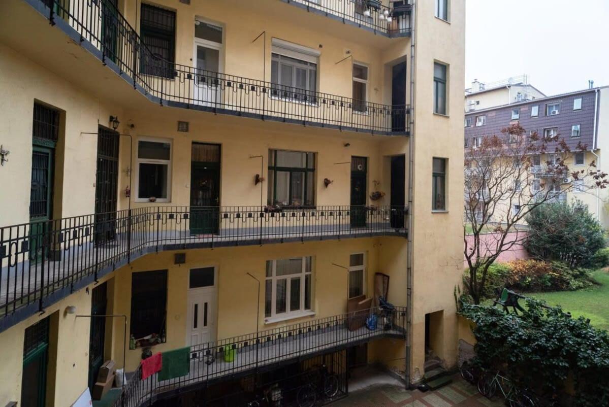 Modern Stylish At Location Apartamento